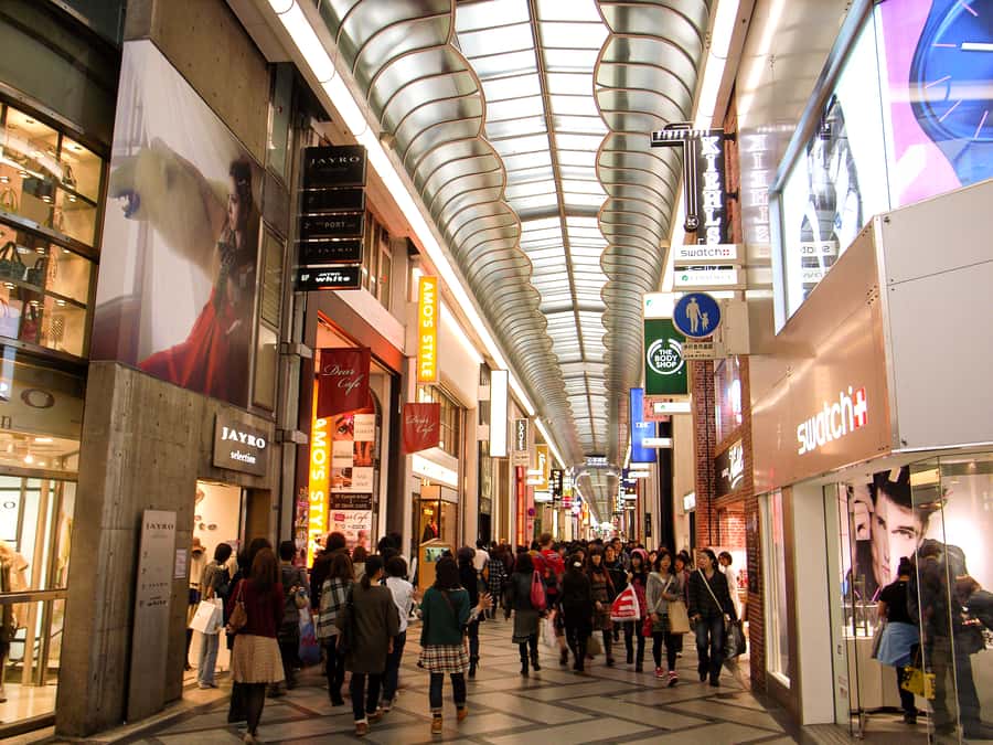 Osaka private Luxury Vehicle Tour:Freely Customized - What the $351 group price really buys