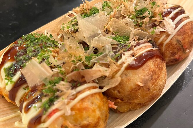 Osaka Sake Tasting & Takoyaki Cooking Experience - First, learn why sake tastes different