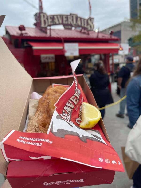 Ottawa: Evening Taste of the ByWard Market Food Tour - Starting at the Totem Pole of Canada