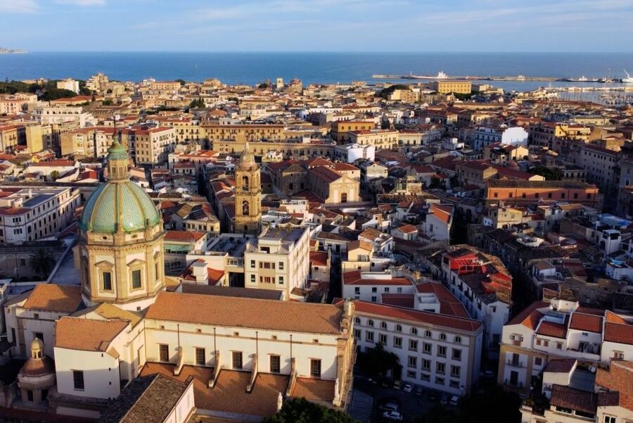 Palermo: City Walking Tour & Street Food Tasting with Drink - Who should book this three-hour walk?