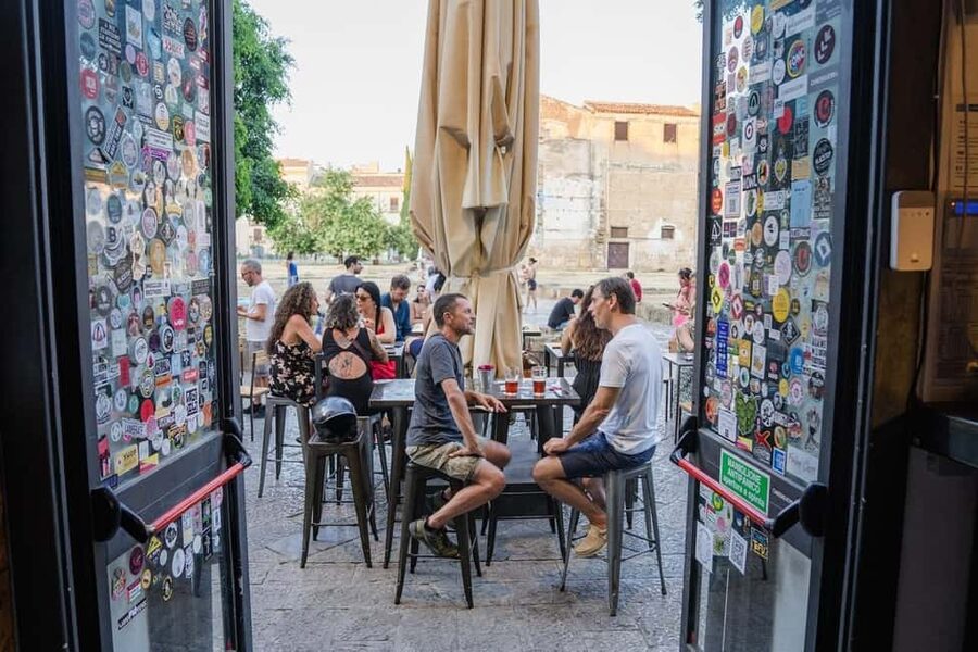 Palermo: Mafia history and present, Street Food Walking Tour - Starting in Vucciria and entering the historic center