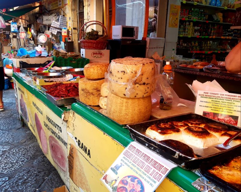 Palermo: Street Food Tour - Sfincione, Palermo’s soft pizza