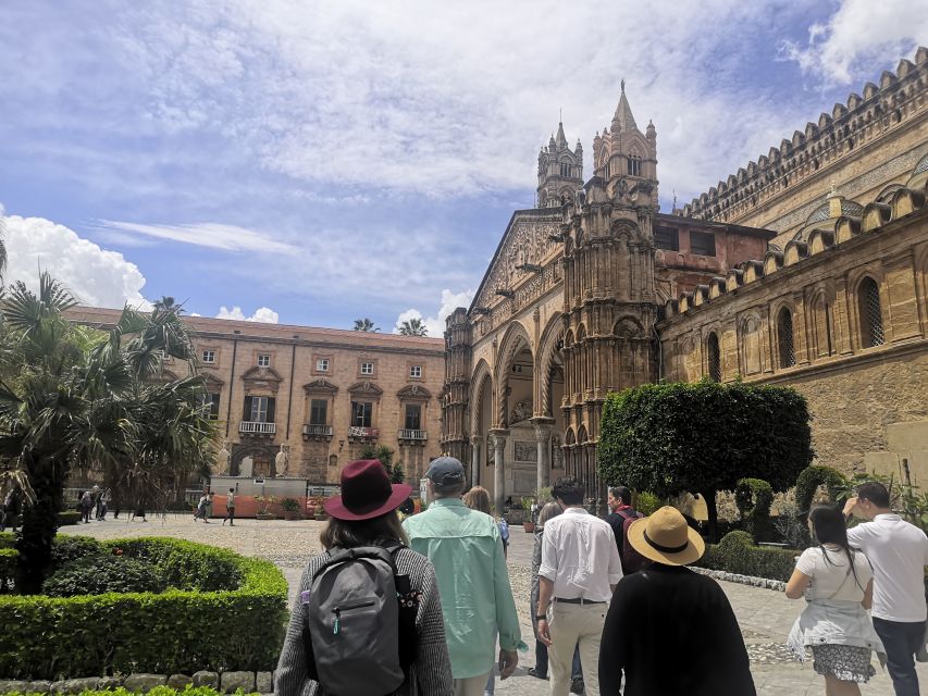 Palermo: Street Food Walking Tour with Local Guide & Tasting - Entering Capo Market