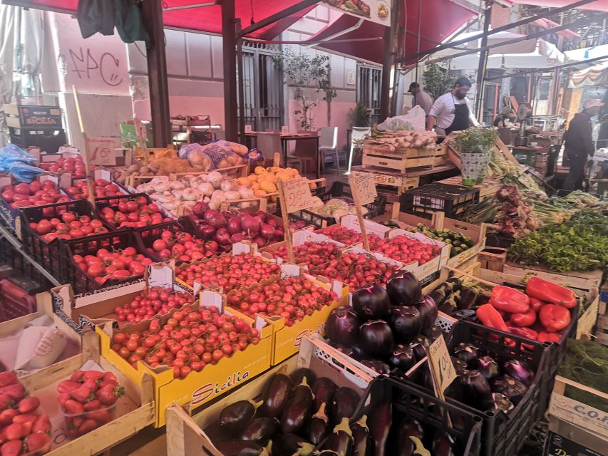 Palermo: Street Food Walking Tour with Local Guide & Tasting - How the guides shape the experience