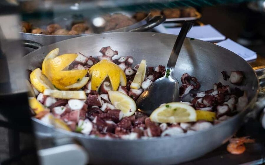 Palermo: street food walking tour - Exploring Mercato del Capo for 45 minutes