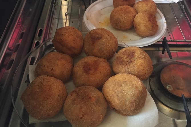 Palermo Walking Tour and Street Food - Dainotti’s and the taste of a Palermo friggitoria