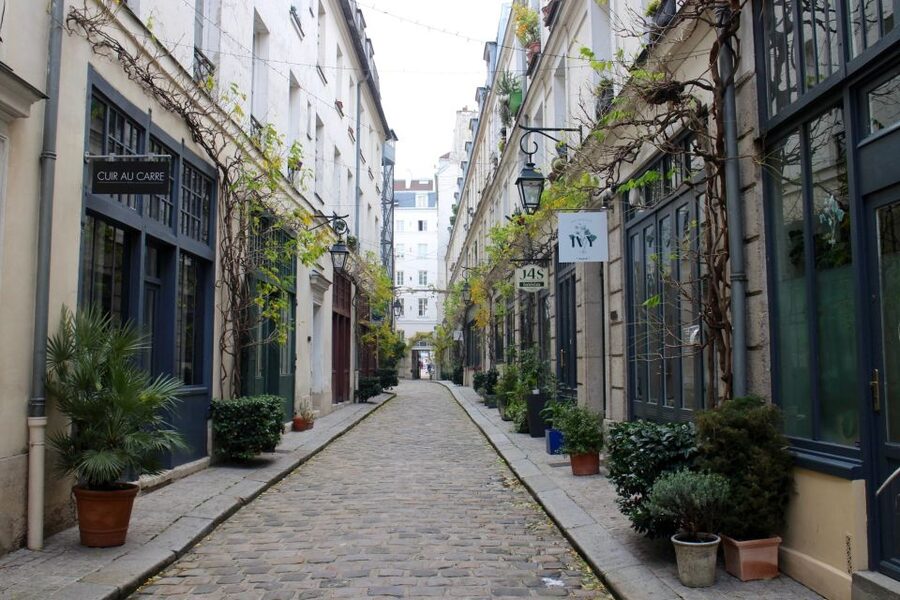 Paris: Food Market Tour in Bastille - How much food do you actually get?