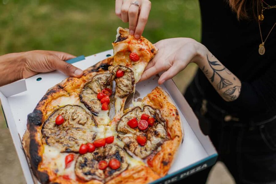 Paris: Vegan Food Tour (Street-food edition) - Settling beside Canal Saint-Martin