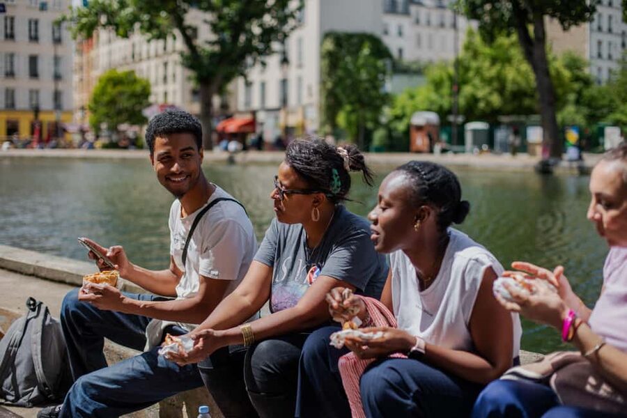 Paris: Vegan Food Tour (Street-food edition) - Sicilian pizza with plant-based mozzarella