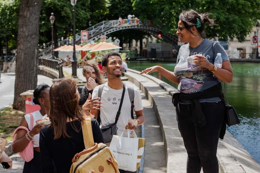 Paris: Vegan Food Tour (Street-food edition) - Vietnamese starters under the trees