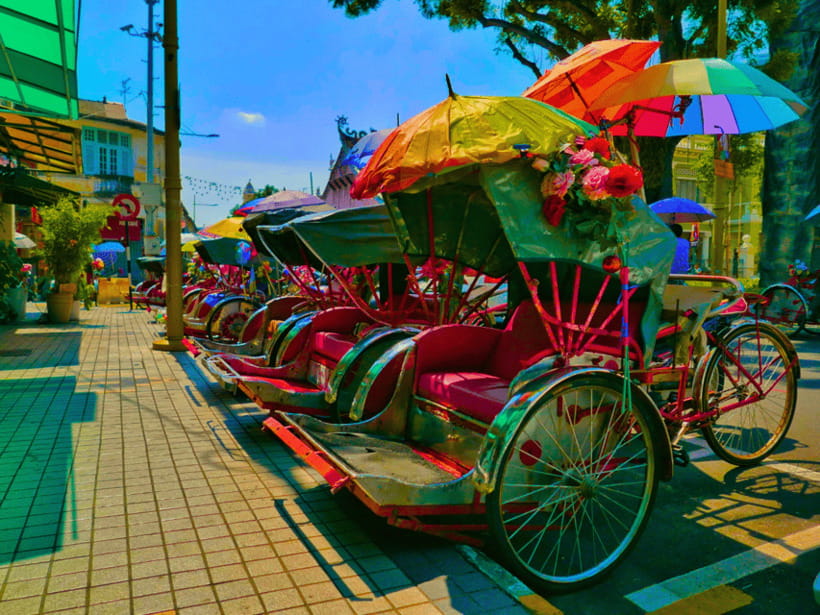 Penang: Trishaw Ride and Hawker Center Food Tour - What eating on the street really means here