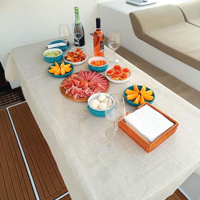 Polignano a Mare: Catamaran Tour with Aperitif & Local Food - Why Polignano a Mare looks better from the sea