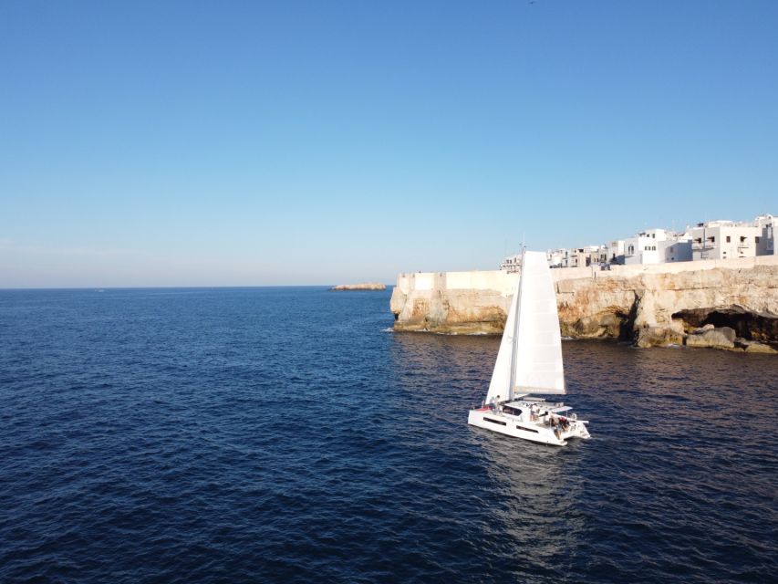 Polignano a Mare: Catamaran Tour with Aperitif & Local Food - Who will enjoy this most