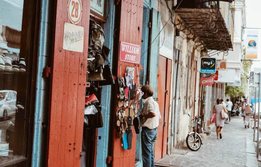 Port Louis: Street Food & City Tour - Pace, weather and what to bring