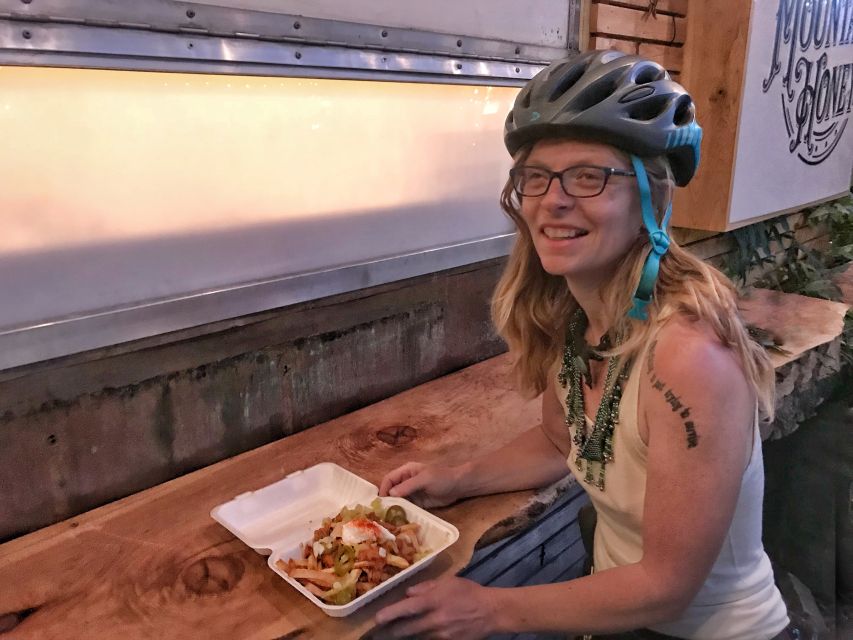 Portland: Food Carts of the Eastside Bike Tour - How the food sampling works