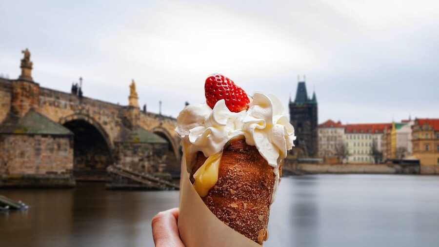 Prague: Guided Street Food Walking Tour - Key points to know before you book