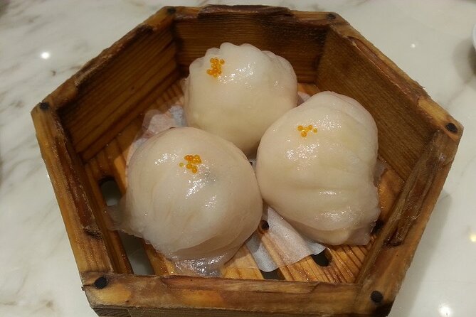 Private Guangzhou Food Tour Michelin Restaurant&Local Food Market - A food tour with Guangzhou built around the table