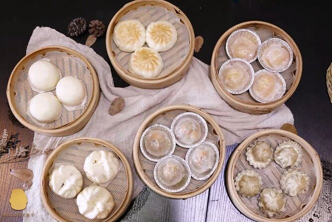 Private Guangzhou Food Tour Michelin Restaurant&Local Food Market - Two food markets with very different personalities