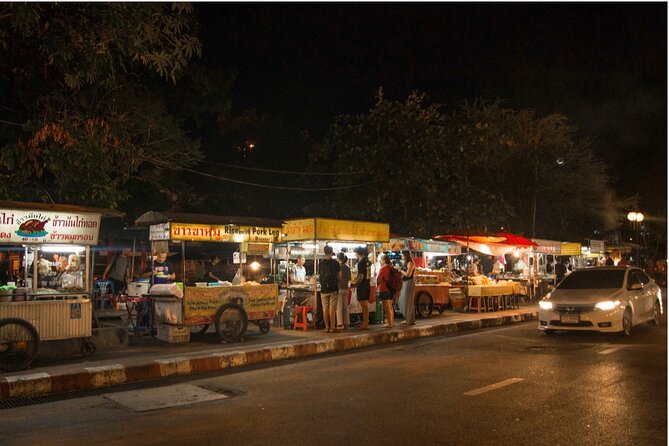 Private Half-Day Tour The Old Chiang Mai City With Street Foods - What $79 means for a private half-day