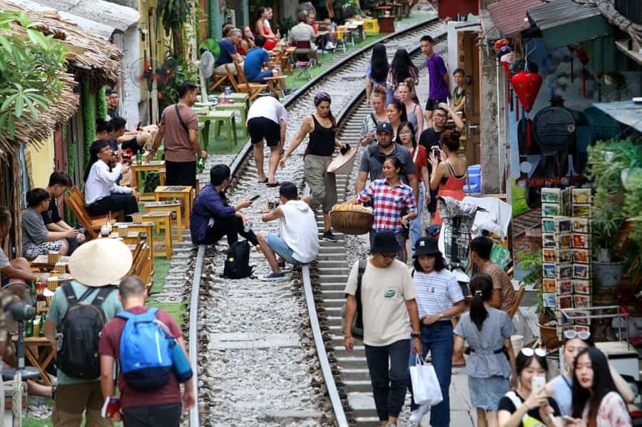 Private: Hanoi Street Food Exploration and Train Street Trip - Why this food walk works in Hanoi