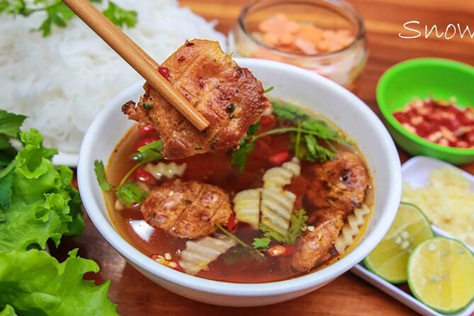 Private Hanoi Street Food Tour - Learning Hanoi food culture as you walk