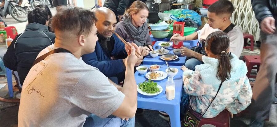 Private hidden Hanoi street food walking tour with a local - A food walk built around local habits