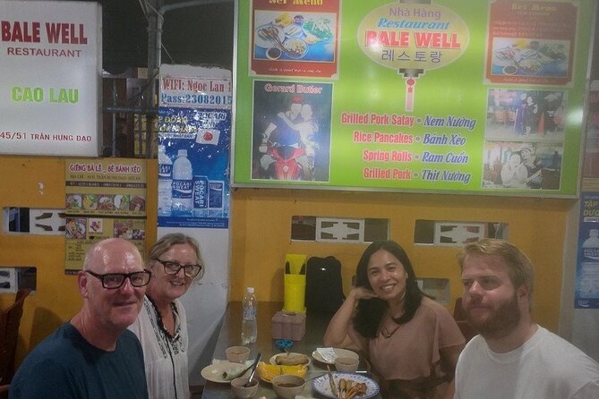 PRIVATE Hoi An Ancient Town - Night Market Street Food By Night - Food culture explained by a private guide
