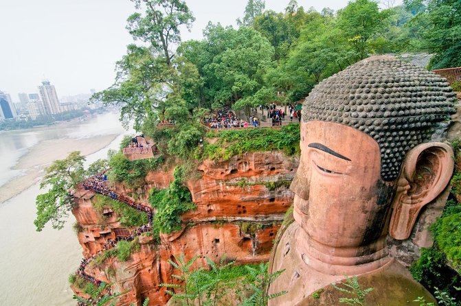 Private Leshan Giant Buddha and Local Food Tasting Trip - Key points at a glance