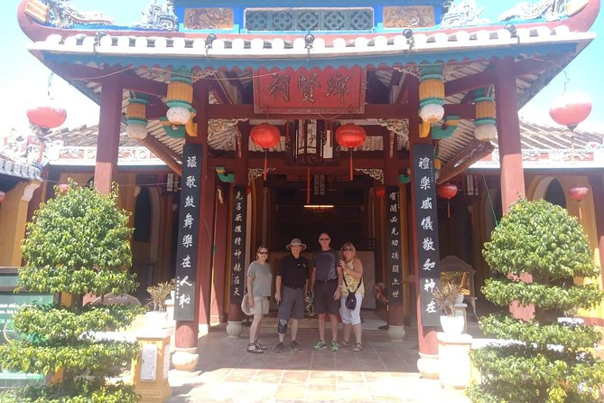 Private luxury Ba Na Hills & Hoi An Walking Tour, Night Market - The guide, vehicle, and private format