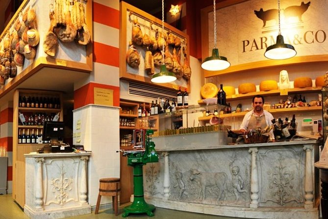Private Milan Food Walking Tour of Brera - Spritz and aperitivo bring the walk to a social close