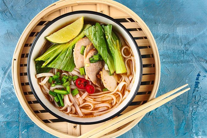 (Private/Motor/Cutural) Street food experience in Hanoi old quarter - A food-first way to meet Hanoi