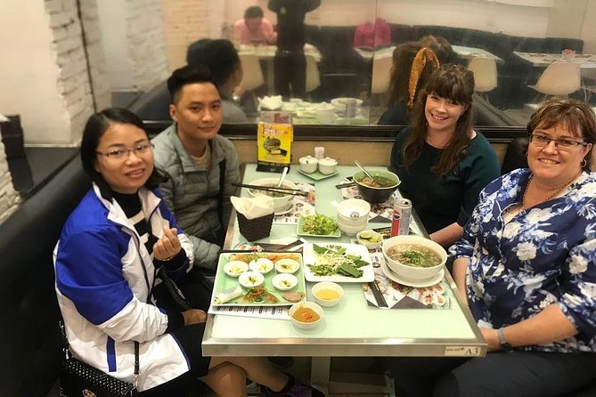 (Private/Motor/Cutural) Street food experience in Hanoi old quarter - The value of a student guide