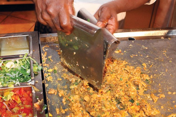Private Night Tour in Colombo with Street Food Tasting - Galle Face Green and Colombo street food
