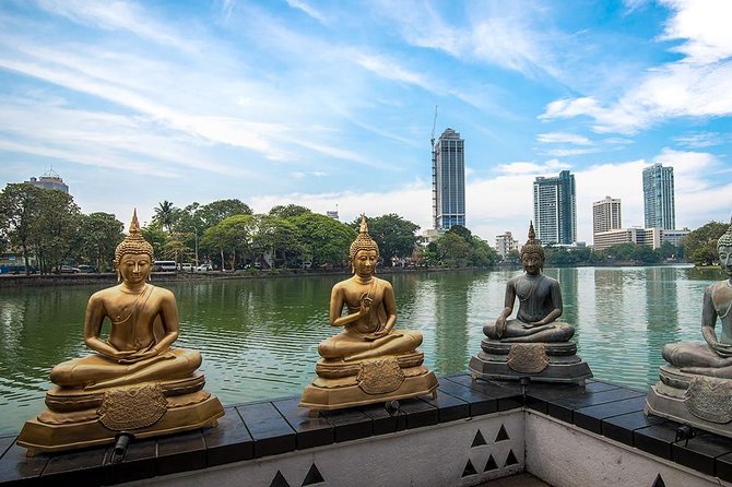 Private Night Tour in Colombo with Street Food Tasting - Jami Ul-Alfar Mosque and Colombo Fort