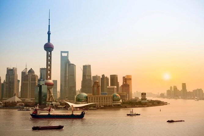 Private Shanghai Evening Street Food Walking and Cruise Tour - Key details to know before booking