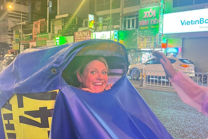 Private Street Food Discovery by Cyclo at Night in Ho Chi Minh - Why the Private Format Matters