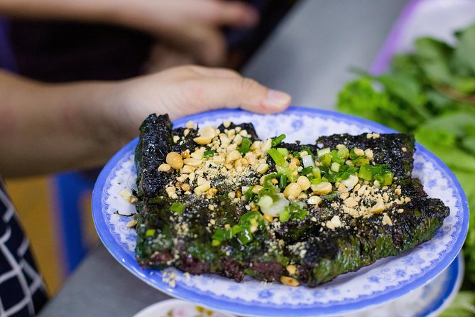 Private Street Food Evening Walking Tour in Ho Chi Minh City - Drinks, dessert, and knowing when to stop