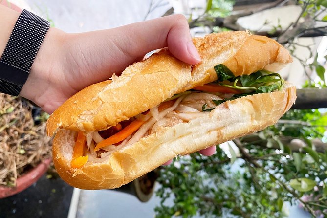 Private Street Food Tour by Scooter in Ho Chi Minh City - What the $39 price really covers