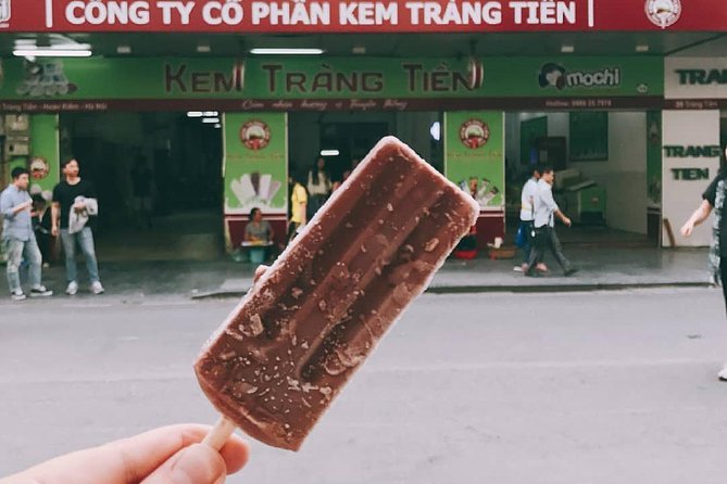 Private Tour: Hanoi walking street food tour in night - Why the private setup matters