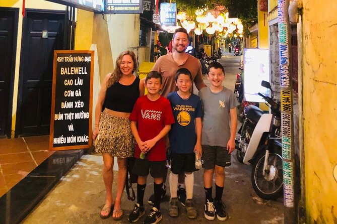 Private Tour HOI AN WALKING STREET FOOD - Why the private format matters