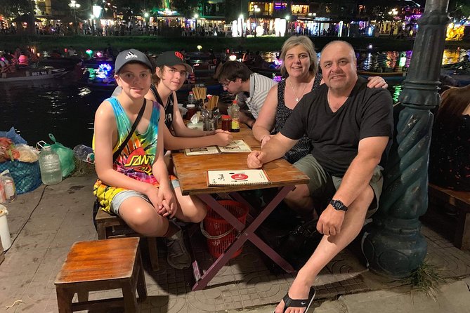 Private Tour HOI AN WALKING STREET FOOD - Hotel pickup and the real cost