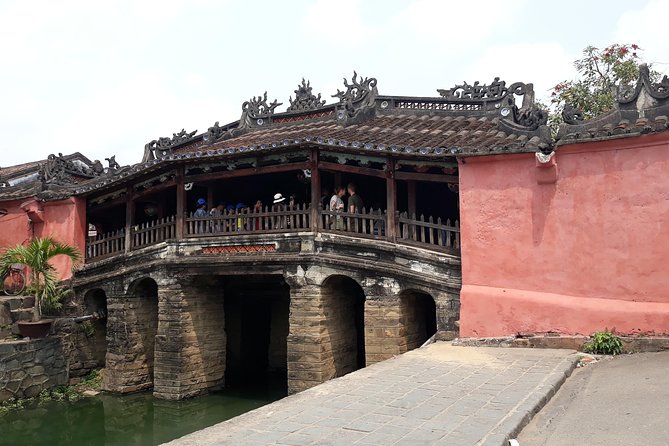 PRIVATE TOUR Marble Mountains-Hoi An Old town-Night Market-Boat - Food makes this more than a sightseeing transfer