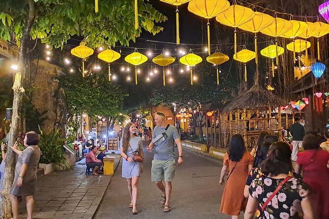 PRIVATE TOUR Marble Mountains-Hoi An Old town-Night Market-Boat - Is $72 per person fair?