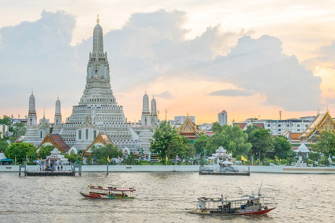 Private Tour - Top 3 Major Monuments (Grand Palace, Wat Pho, Wat Arun) - The private vehicle and hotel pickup