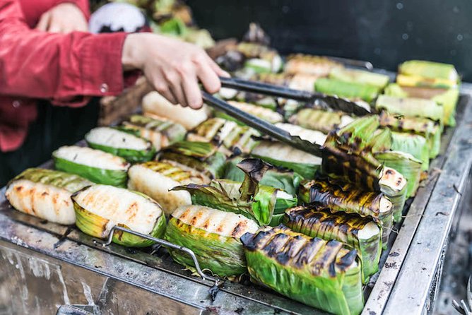 PRIVATE Walking STREET FOOD with GIRLPOWER locals - Nguyễn Thiện Thuật apartments and a cold sugar cane drink