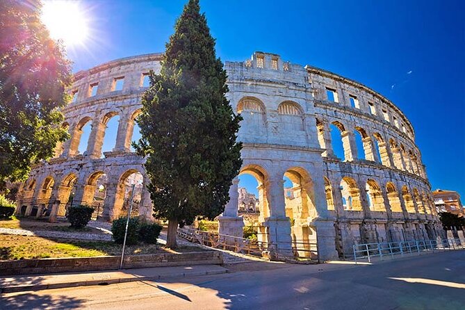 Pula Food Walking Tour - Pula’s Roman center, served with dinner