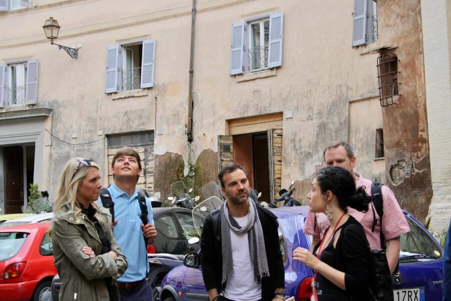 Rome: Campo de Fiori & Ghetto Street Food Sightseeing Tour - What the $41 price really buys
