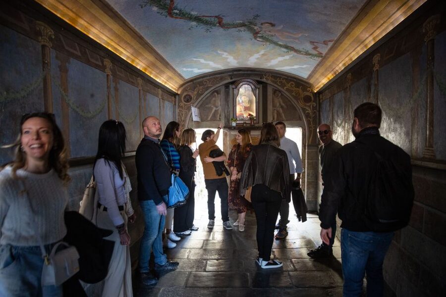 Rome: Campo de'Fiori Neighborhood Food Walking Tour - Is $112.15 a fair price?