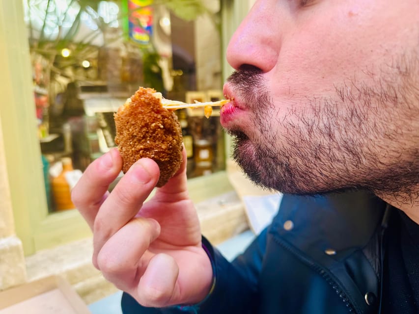Rome: Jewish Quarter and Campo de' Fiori Street Food Tour - Starting under Giordano Bruno in Campo de’ Fiori