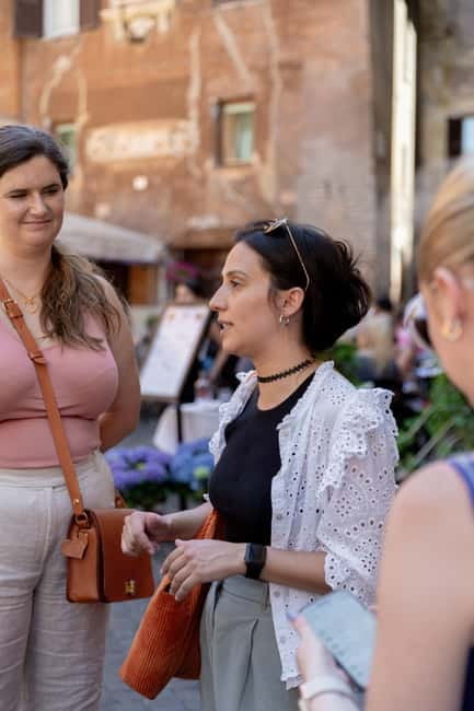 Rome: Local Food and Wine Tour in Trastevere & Heart of Rome - Roman pasta and wine in Trastevere